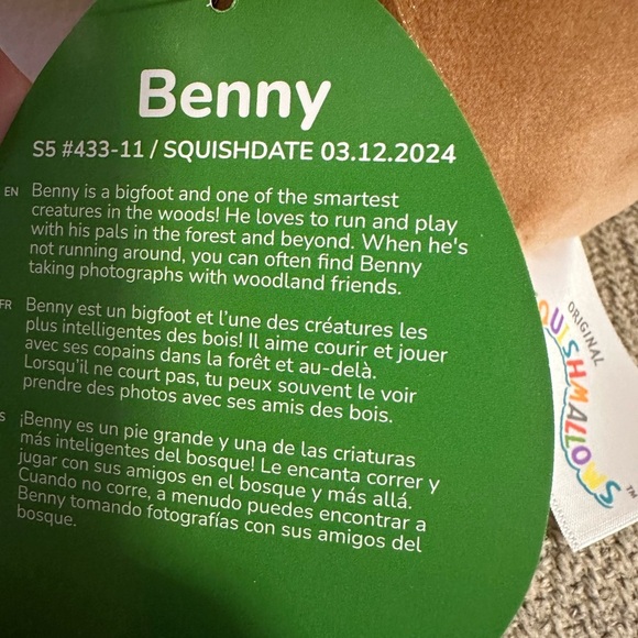 NWT 5" BENNY BIGFOOT SQUISHMALLOW CHRISTMAS - Picture 4 of 6